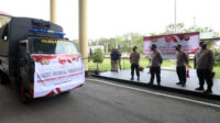 Kepolisian Daerah Kalimantan Barat kembali mendistribusikan paket bantuan sembako kepada masyarakat miskin dan terdampak Covid-19