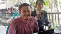 PLD dan Perangkat Desa Dusun Tengah saat merekap calon penerima BLT dana desa 2021
